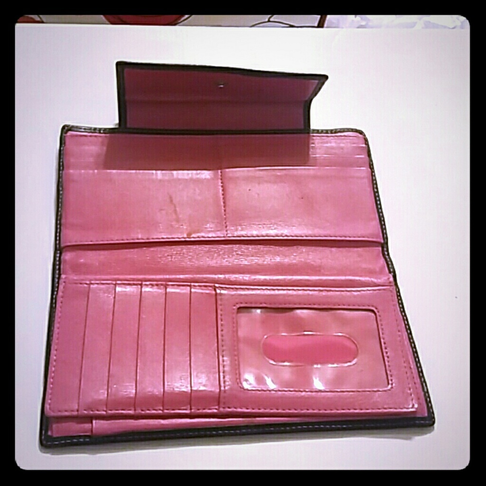 MAKE AN OFFER Lodis Women's Leather Black Wallet